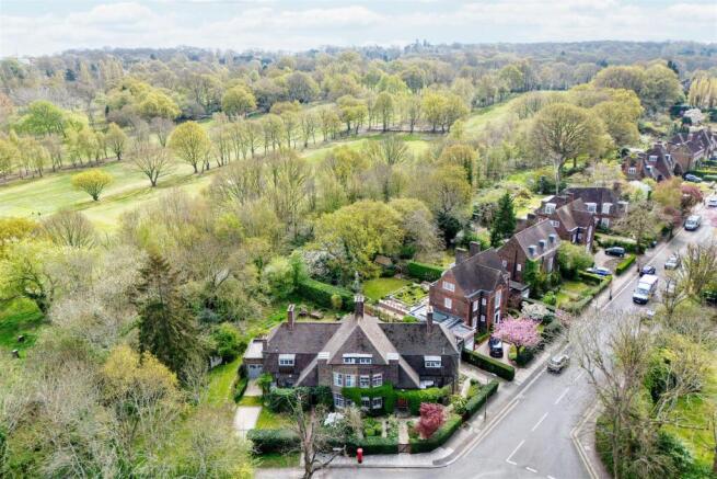 5 bed property, in Wildwood Road, £2,950,000
