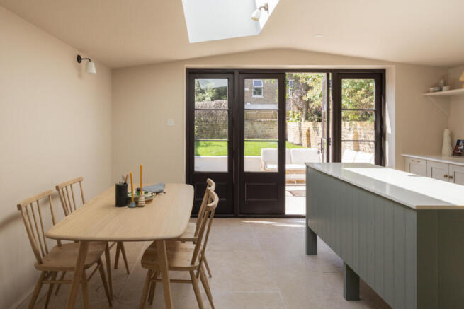 2 bed property, in Whatman Road, £650,000