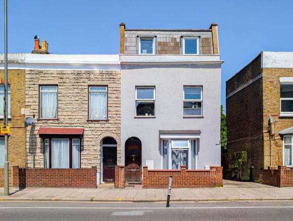 4 bed property, in Garratt Lane, £1,195,000
