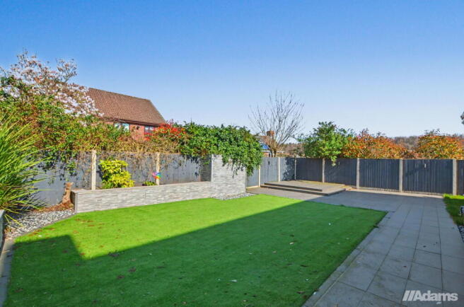 4 bed property, in Briarwood, £495,000