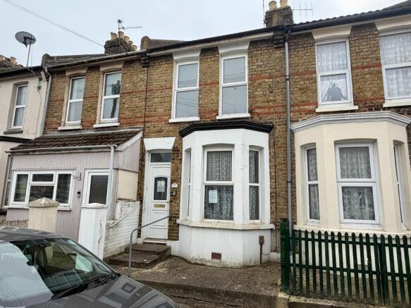 3 bed property, in Regent Road, £215,000