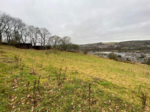 Land, in Plot 5, £85,000