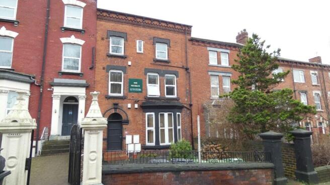 3 bed property, in Woodsley Road, £995,000