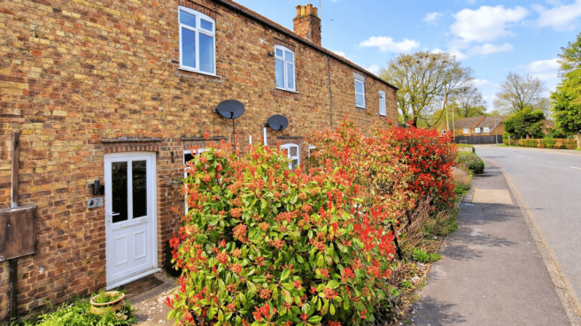 2 bed property, in Peterborough Road, £180,000