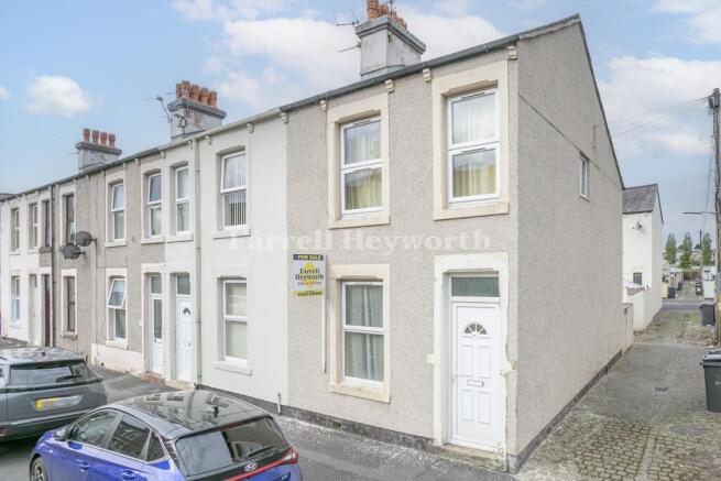 2 bed property, in Dudley Street, £142,500
