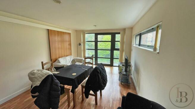 2 bed property, in Freemans Quay, £260,000