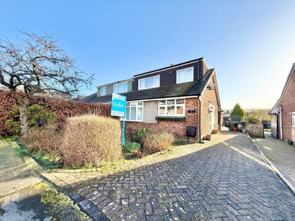 3 bed property, in Bembridge Road, £250,000