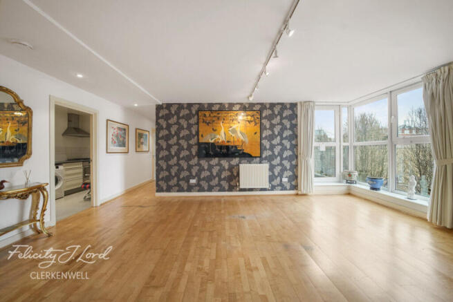 2 bed property, in Seward Street, £750,000