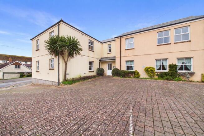2 bed property, in Atlantic Sands, £310,000