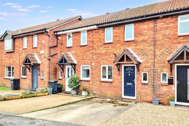 2 bed property, in Baker Close, £249,950