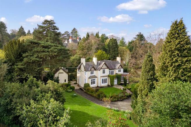 5 bed property, in Trafford Road, £2,450,000