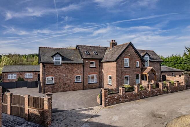 5 bed property, in Hall Lane, £1,500,000