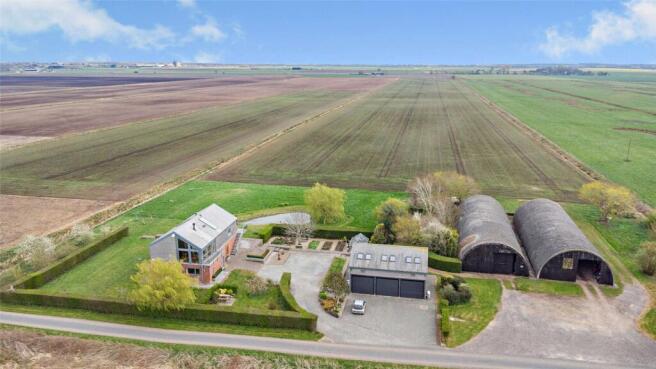 4 bed property, in White Home Farm, £1,520,000
