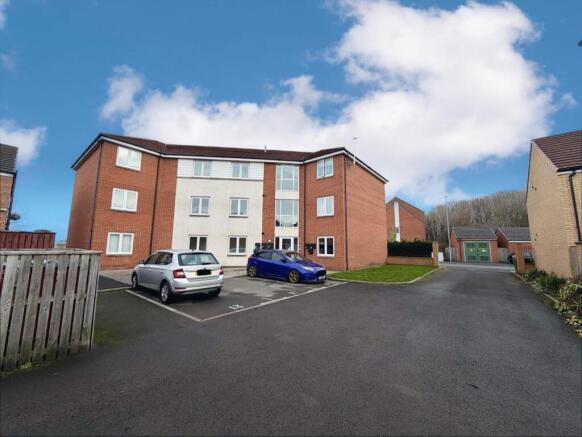 2 bed property, in Greatham Avenue, £59,999