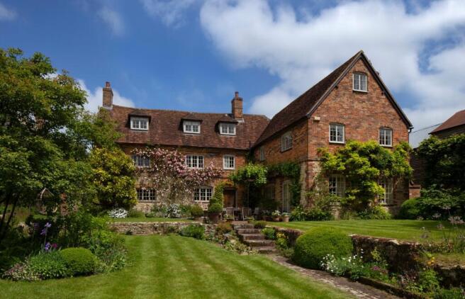 6 bed property, in Bicester Road, £2,250,000