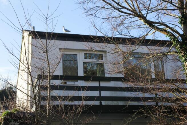 2 bed property, in Greenfield Terrace, £90,000