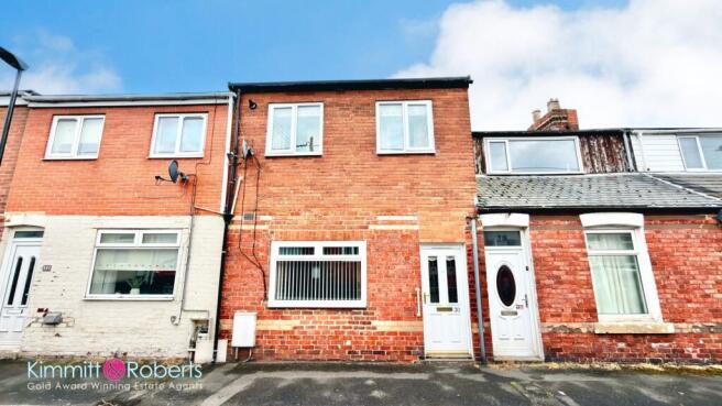 3 bed property, in The Avenue, £75,000