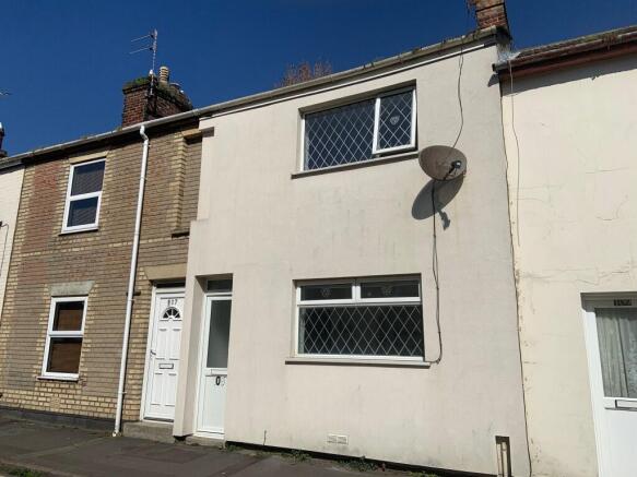 3 bed property, in Bevan Street West, £120,000