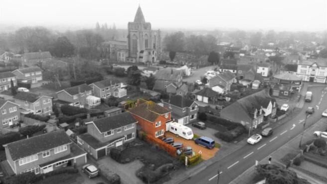 4 bed property, in Hall Street, £375,000