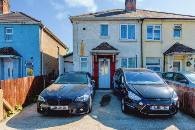 3 bed property, in Bluebell Road, £300,000