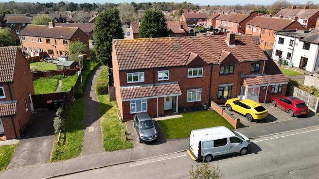 4 bed property, in Wood Street, £340,000