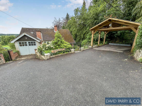 2 bed property, in Hergest Road KINGTON HR5 3EQ, £345,000
