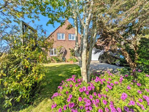 3 bed property, in Seaview Lane, £449,500
