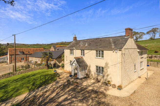 3 bed property, in Wootton Fitzpaine, £1,500,000