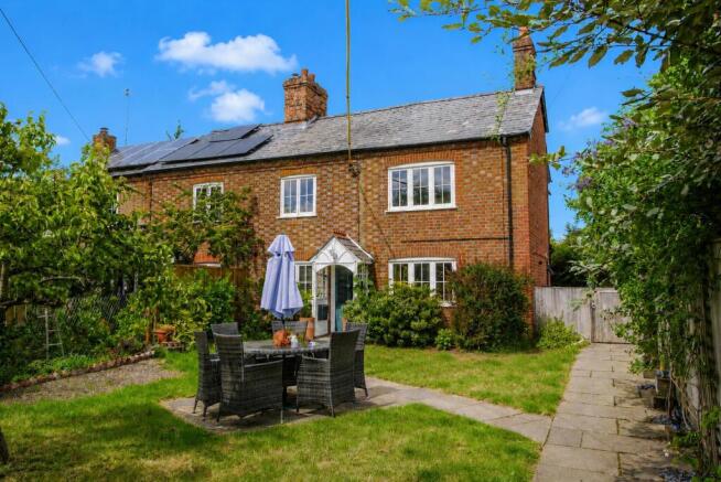4 bed property, in Little Lane, £600,000