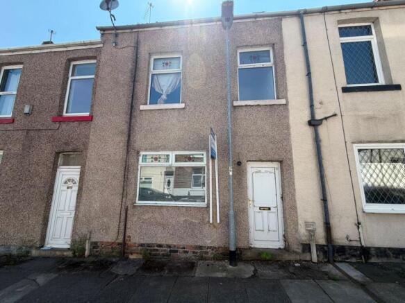 2 bed property, in 18 China Street, £20,000
