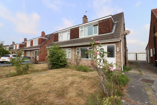 3 bed property, in Argyll Avenue, £240,000