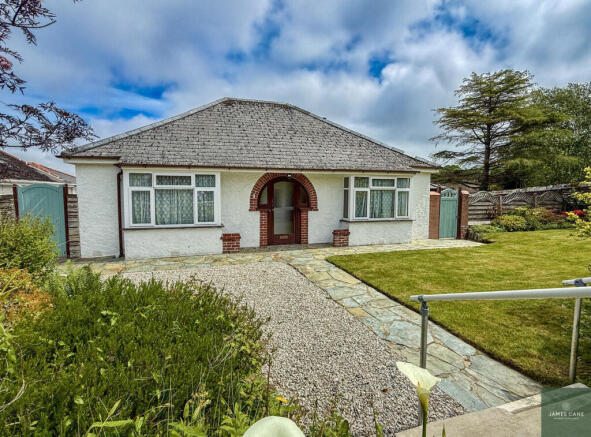 3 bed property, in Salisbury Road, £395,000