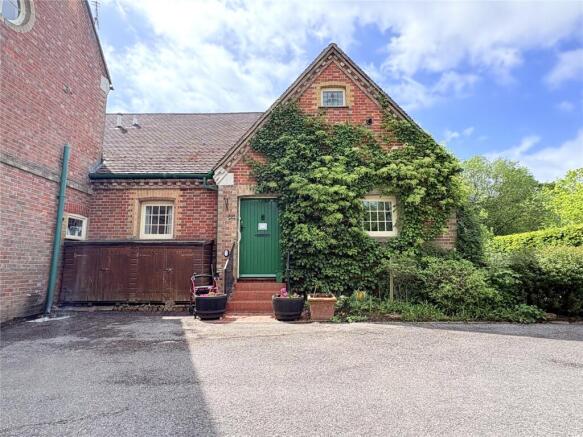 2 bed property, in Halls Hole Road, £550,000