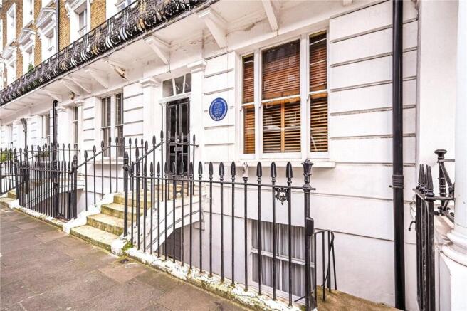 3 bed property, in Oakley Street, £975,000