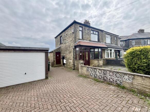 2 bed property, in Hazeldene, £120,000