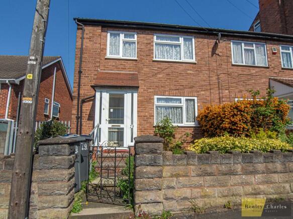 3 bed property, in Church Hill Road, £205,000