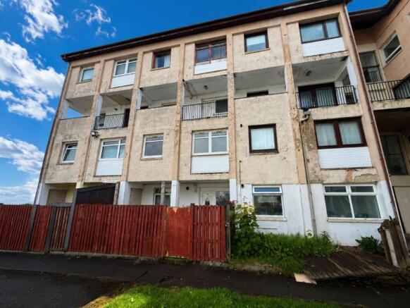 3 bed property, in 61 Greenlaw Avenue, £35,000