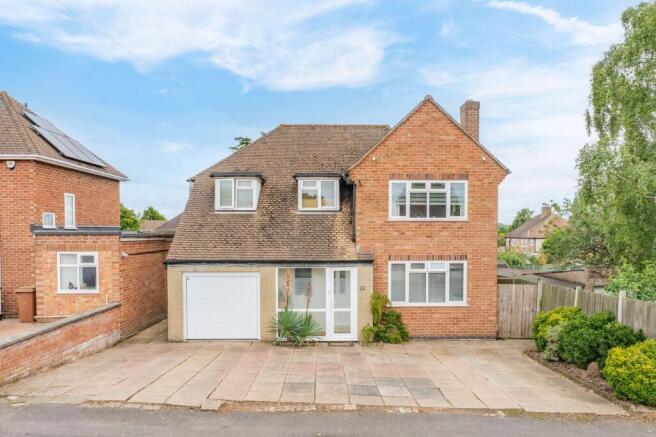 3 bed property, in Milton Avenue, £365,000