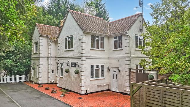 4 bed property, in London Road, £1,500,000