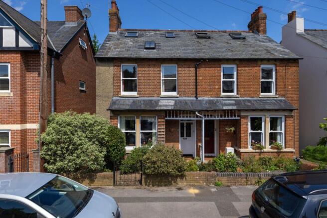 4 bed property, in Headington, £725,000