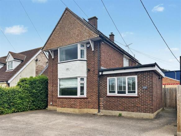 3 bed property, in Robjohns Road, £475,000