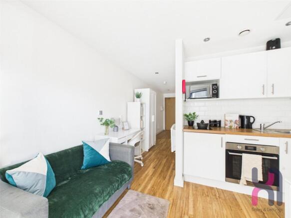 1 bed property, in The Campus, £65,000