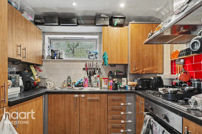 1 bed property, in Orchard Street, £150,000