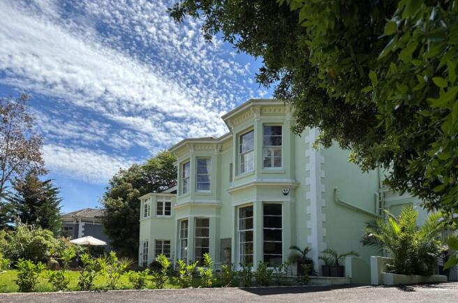 5 bed property, in Meadfoot Sea Road, £1,150,000