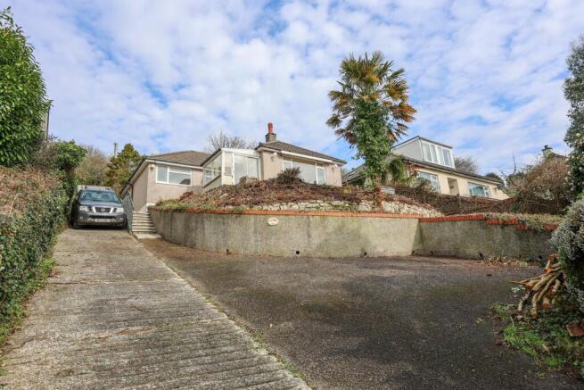 3 bed property, in Trenance Road, £229,950