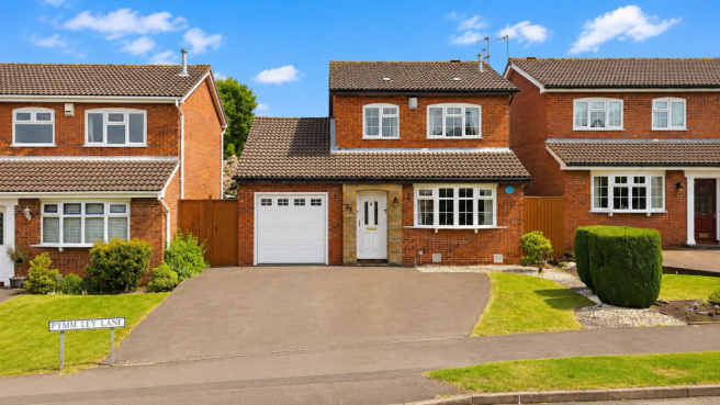 3 bed property, in Pymm Ley Lane, £375,000
