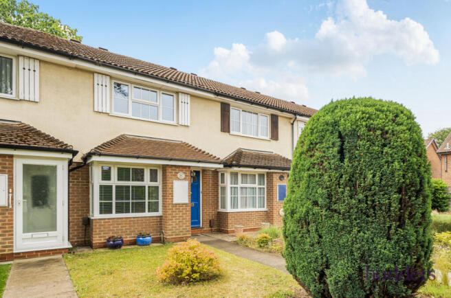 2 bed property, in Princess Marys Road, £385,000