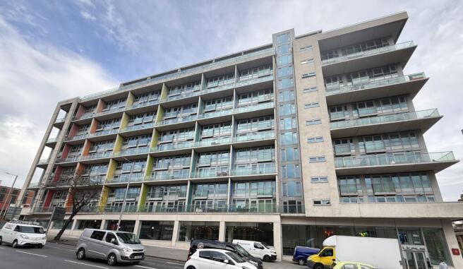 1 bed property, in Apartment 605, £75,000