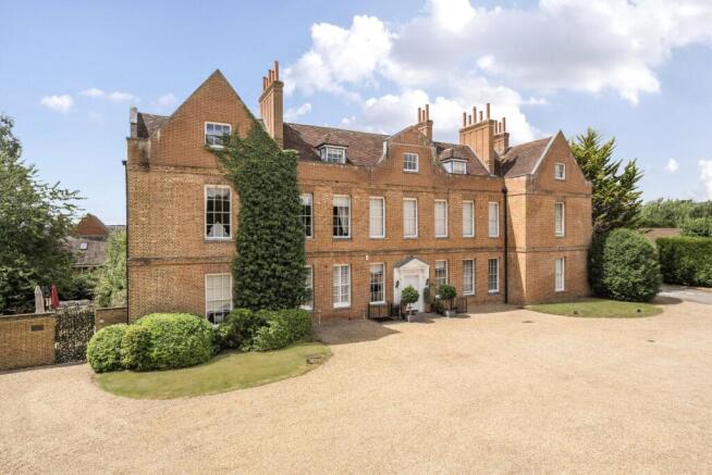 5 bed property, in Henley Park, £1,250,000