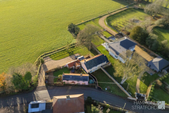 4 bed property, in Watton Road, £600,000